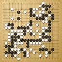 Board position at the end of game KPMC 2019 - Round 5 - Game 1: Xin He vs Chi Hin Chan